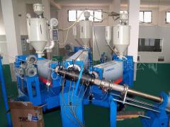 供應(yīng)護套機組