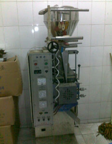 供應(yīng)優(yōu)質(zhì)液體灌裝機(jī)