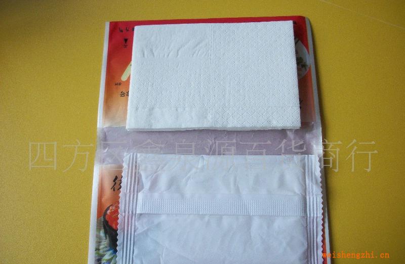 供應(yīng)優(yōu)質(zhì)清新潔凈原生木漿潔面便攜濕巾