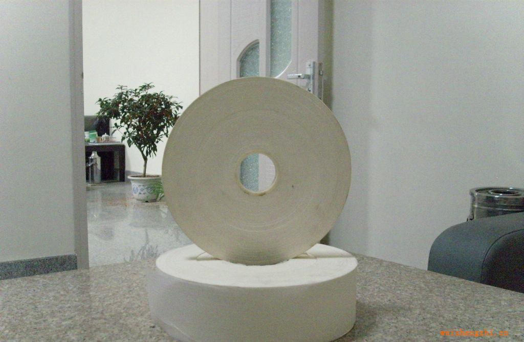 供應鞭炮引線用紙，本品拉力韌性高。