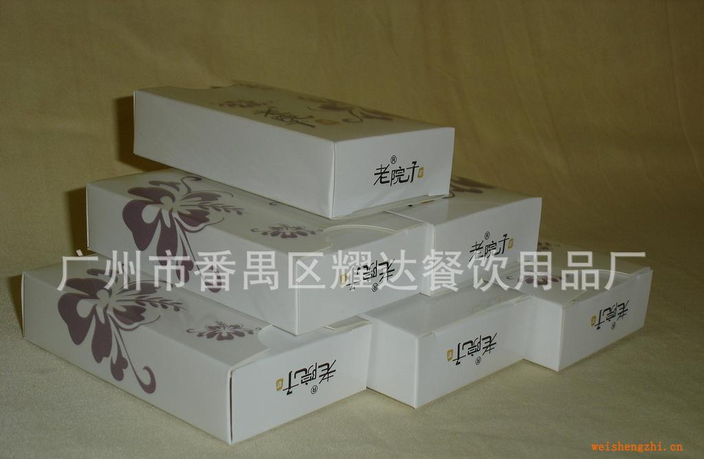 全國供應(yīng)專業(yè)生產(chǎn)宣傳廣告紙巾，合裝面巾紙。軟抽面巾紙,大小卷