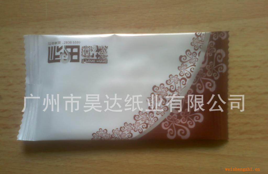 全自動(dòng)無菌包裝大量生產(chǎn)（訂制）專版單片裝濕紙巾
