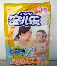 安兒樂嬰兒紙尿褲中號12片一件12包，超值干爽。