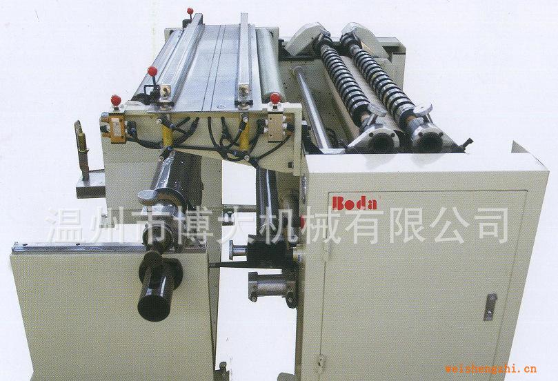 專業(yè)生產(chǎn)軟包裝成套設(shè)備色帶分切機