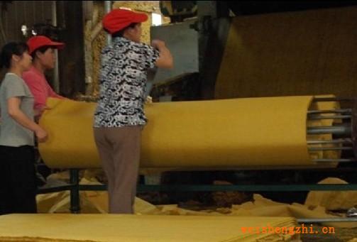 1092型燒紙?jiān)旒垯C(jī)、迷信紙?jiān)旒垯C(jī)設(shè)備、黃紙?jiān)旒垯C(jī)械