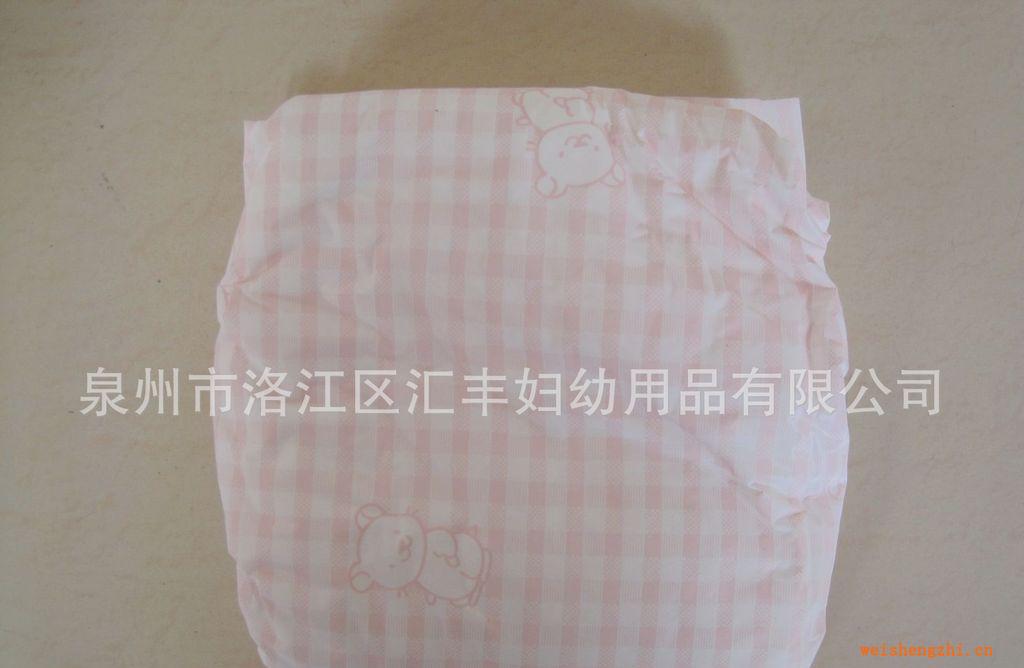 供應(yīng)舒薄棉柔嬰兒紙尿褲超強(qiáng)吸收干爽舒適出口加工