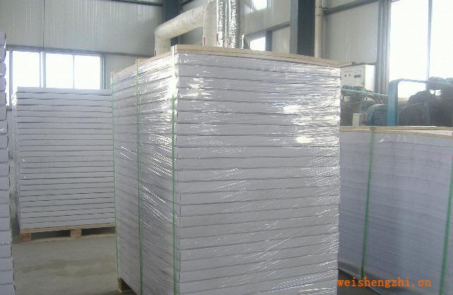 白卡紙，彩卡紙，白板紙