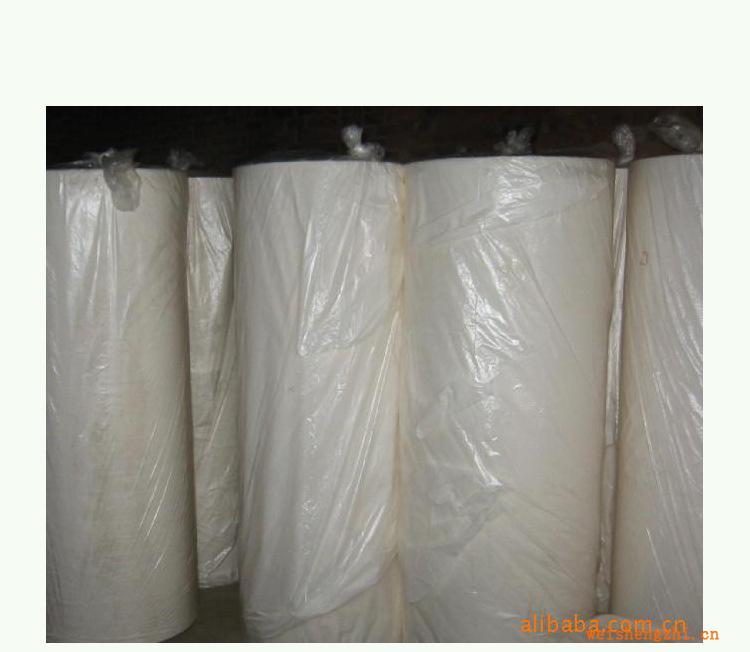 【誠信商家】供應(yīng)高檔再生漿衛(wèi)生紙耐破性好易分解