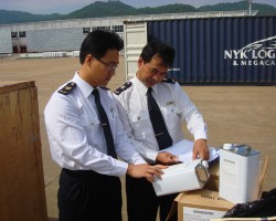 珠海檢驗(yàn)檢疫局灣仔辦銷(xiāo)毀一批包裝不合格進(jìn)口衛(wèi)生巾