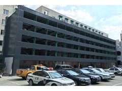 當(dāng)暴雨來襲，您的愛車如何躲雨？