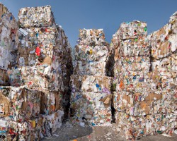 廢紙進(jìn)口政策加嚴(yán)，或影響2018年額度約797萬噸！