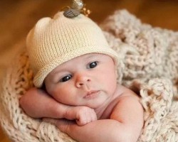 給寶寶換紙尿褲，千萬要注意