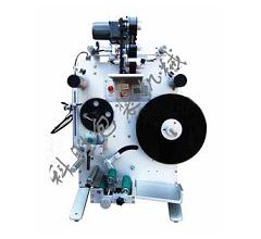 長(zhǎng)治科勝半自動(dòng)圓瓶貼標(biāo)機(jī)丨罐頭瓶貼標(biāo)機(jī)@山西貼標(biāo)機(jī)