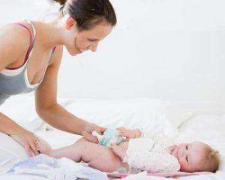 更換紙尿褲的十個(gè)步驟！