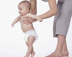 停用紙尿褲不宜過晚或太早，專家教你這樣做！