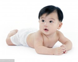 不同時期穿紙尿褲有講究，照顧寶寶生理特點！