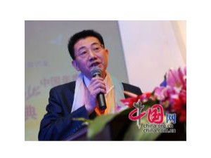 總經(jīng)理吳學(xué)才 (1)