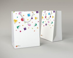 商務(wù)部：引導(dǎo)商場、超市等場所通過積分獎勵等激勵手段推廣使用環(huán)保布袋、紙袋等非塑制品和可降解塑料袋