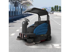 天津清潔設(shè)備|R-PQS容恩驃騎兵掃地車_駕駛掃地車